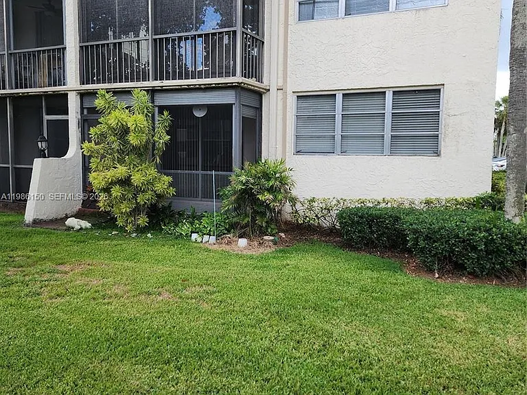 681 S Hollybrook Dr #110 — Photo 5