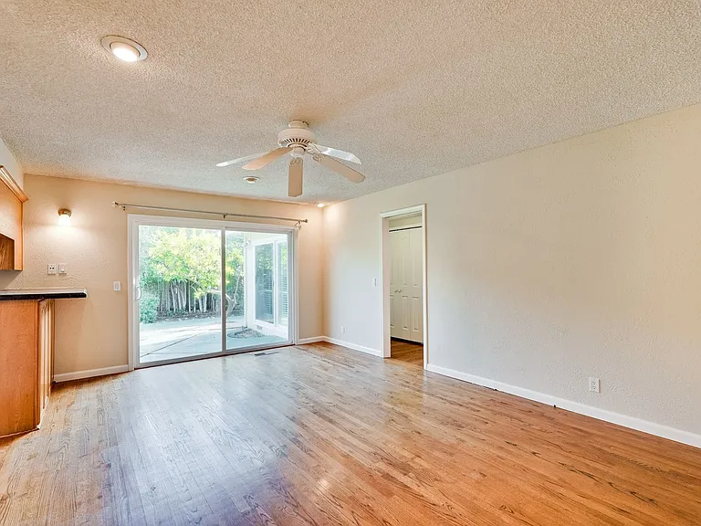 10534 Deodara Dr — Photo 9