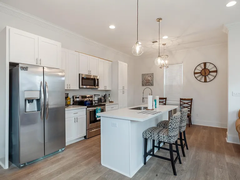 2105 Erato St — Photo 10