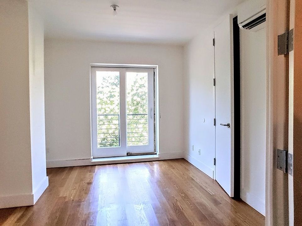1st image of 106 Meserole St #2D