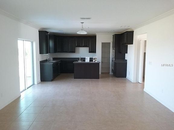 5th image of 7527 Park Hill Ave