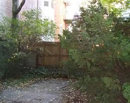 Rented by Douglas Elliman | media 44