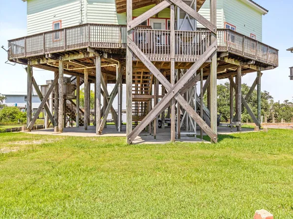 127 Hammock Ln, Cypremort Point, LA 70538