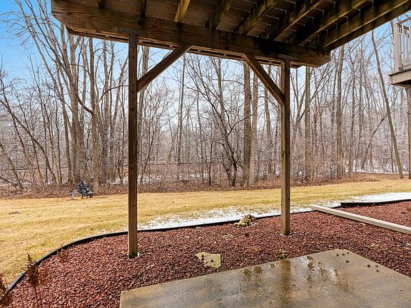 3rd image of 2455 Remington Rd