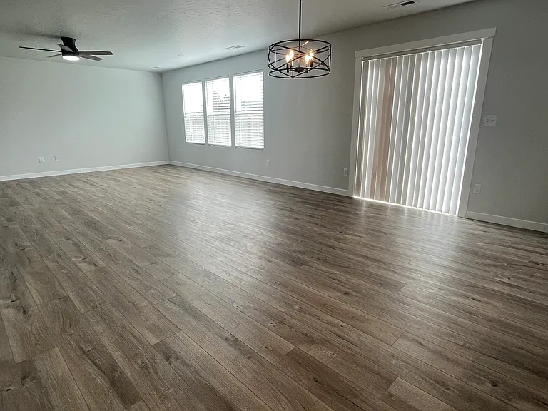 6285 W Karpathos St — Photo 38