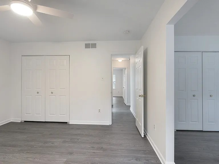 Bedroom #2 (view 2)