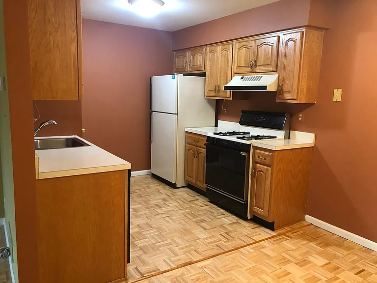 842 Belmont Dr — Photo 5