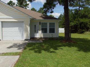 233 Lloyd St, Holly Ridge, NC 28445