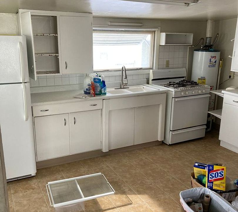 1910 Montana Ave, Black Eagle, MT 59414 Zillow