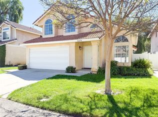 26676 Whippoorwill Pl, Santa Clarita, CA