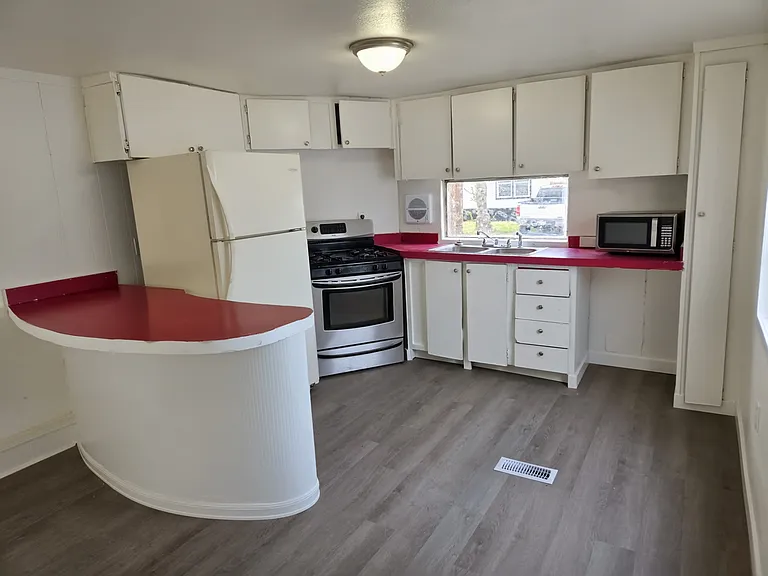3948 N Adams St #15 — Photo 2