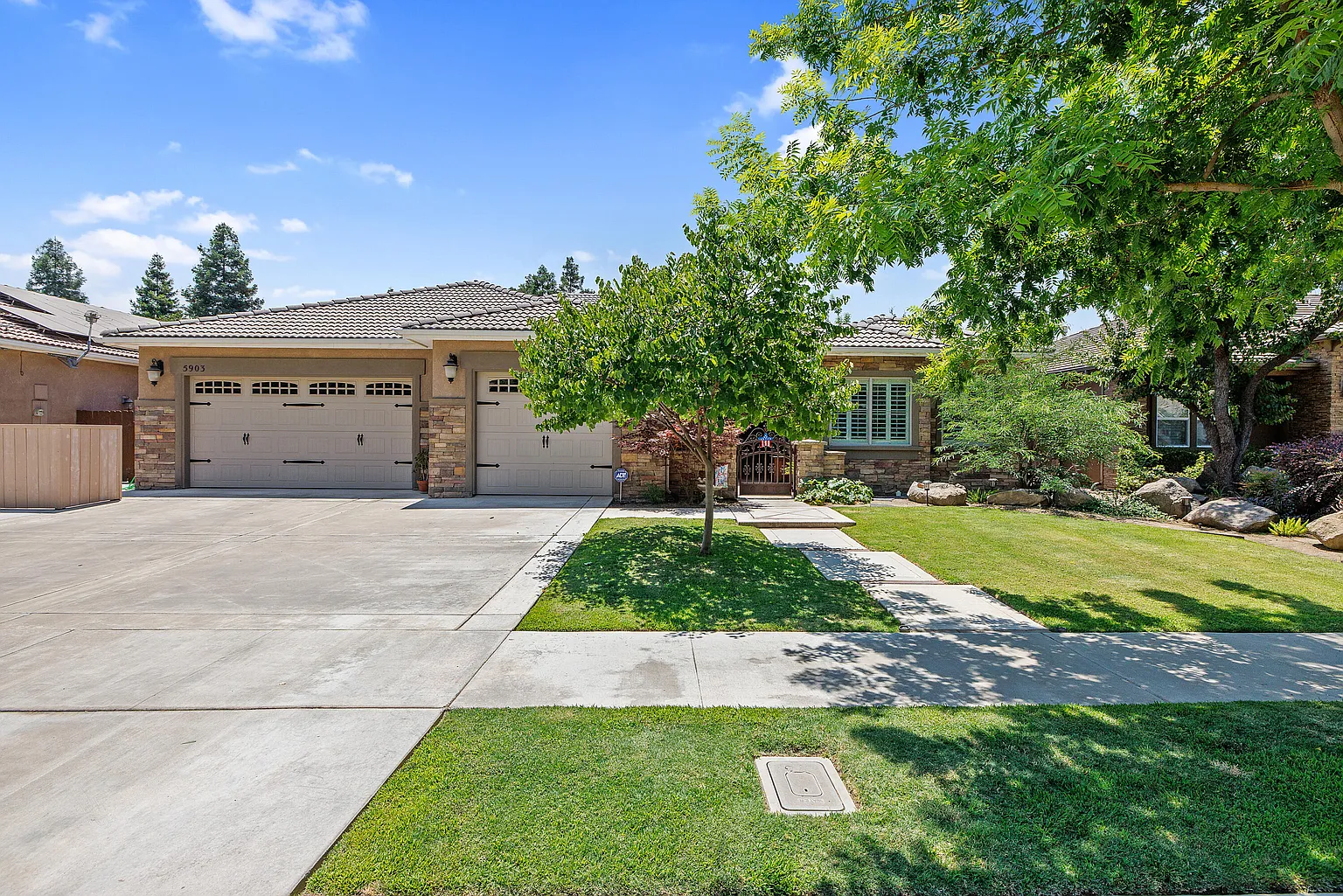 5903 W Modoc Avenue photo 1