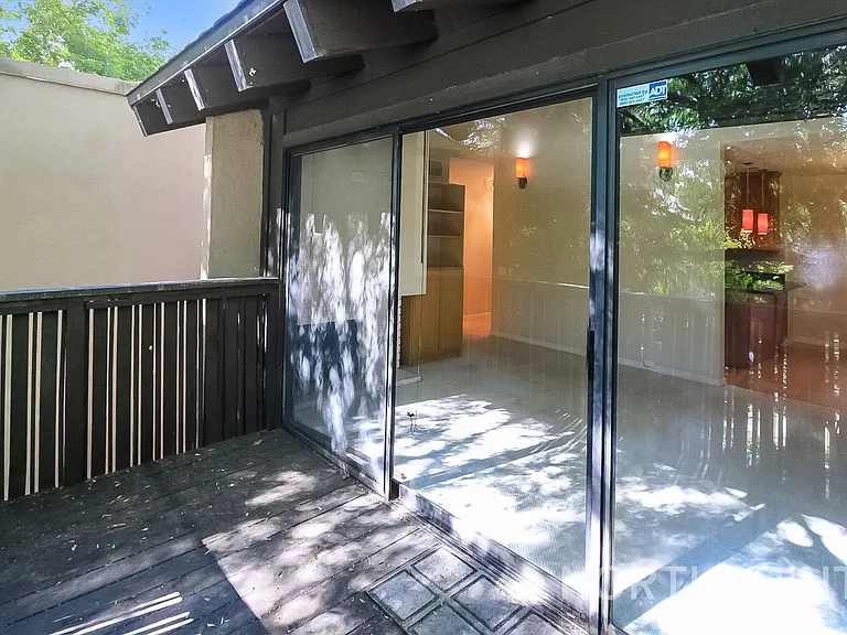 608 Woodside Sierra #2 — Photo 14