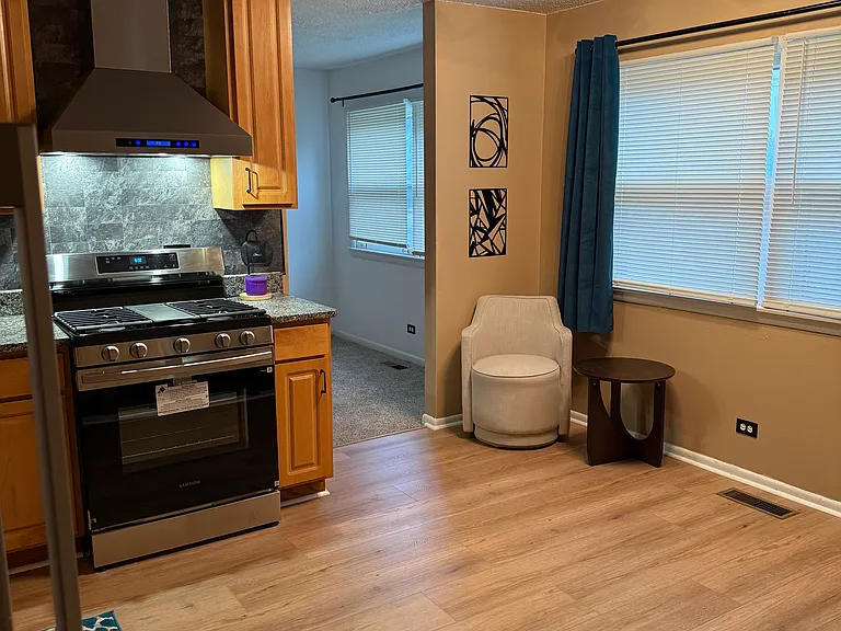 16001 Avalon Ave — Photo 7