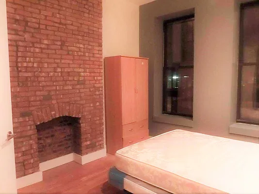 Rented by Owen Olivier, LREB | media 48