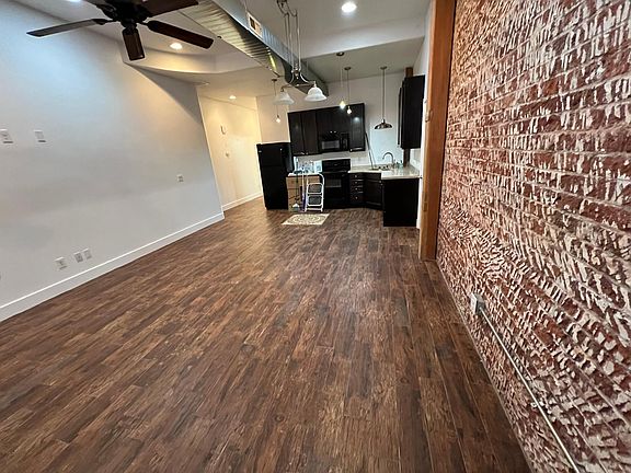 2nd image of 1381 N Kalamath St #103