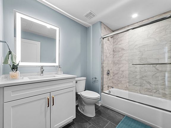 5th image of 496-500 Talbot Ave #308