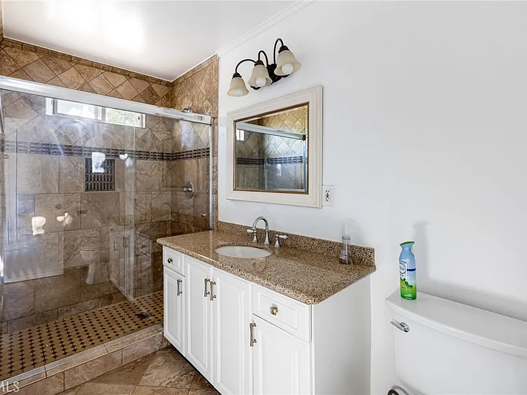 7044 White Oak Ave — Photo 22