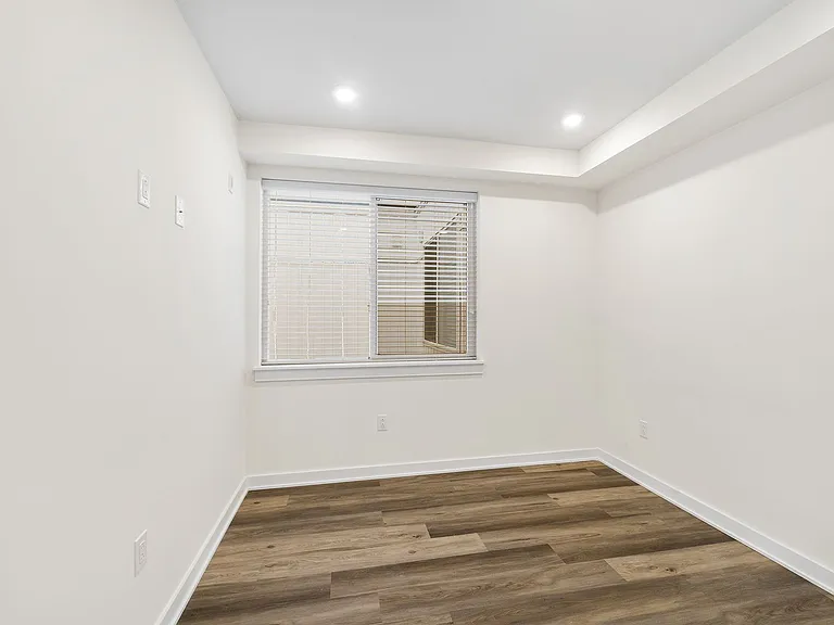 Stunning New Luxury Apartments at The Vienna — Photo 97