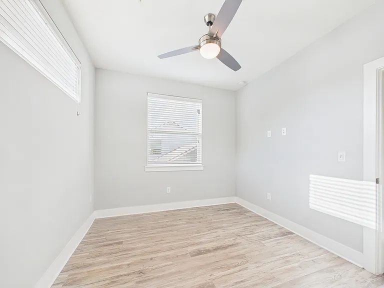 6713 Porter St #B — Photo 24