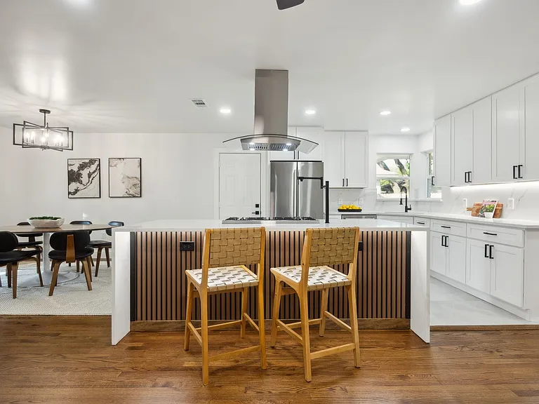 10228 San Juan Ave — Photo 8