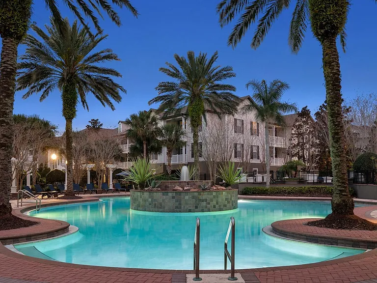 Village at Baldwin Park - Refreshing Pool