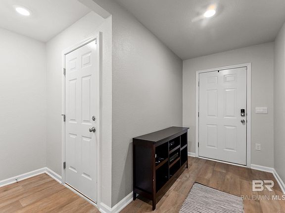 3rd image of 3084 Camino Real Loop