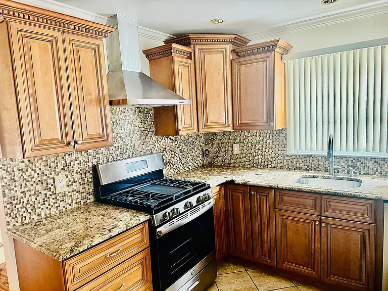 14 Austin Ave #2 — Photo 6