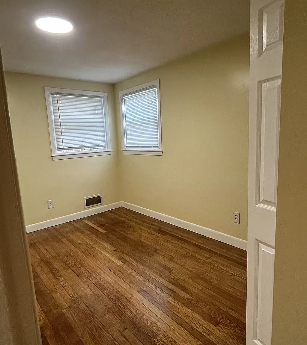 4 bed, 2184 sqft, $2,800 — Photo 4