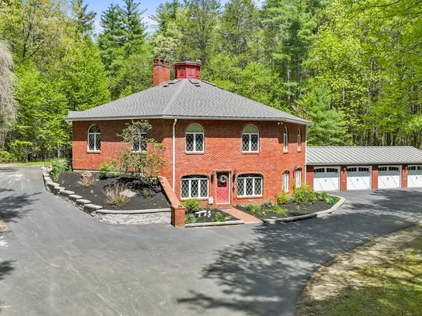 5 Birch Rd, Newton, NH 03858