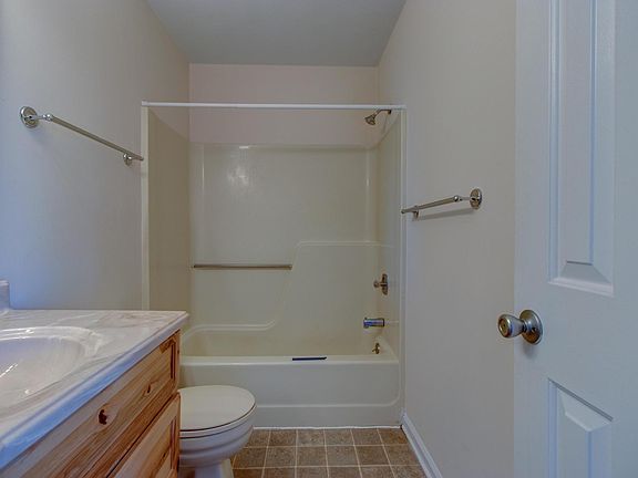 2nd image of 3410 Stonehenge Sq