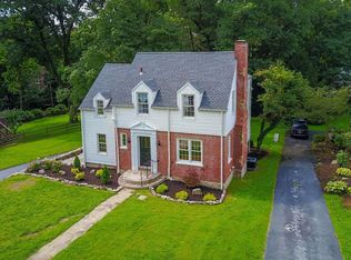 30 Wyomissing Hills Blvd, West Lawn, PA 19609