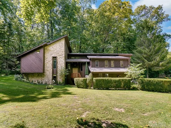 2919 N Waynesville Rd, Oregonia, OH 45054
