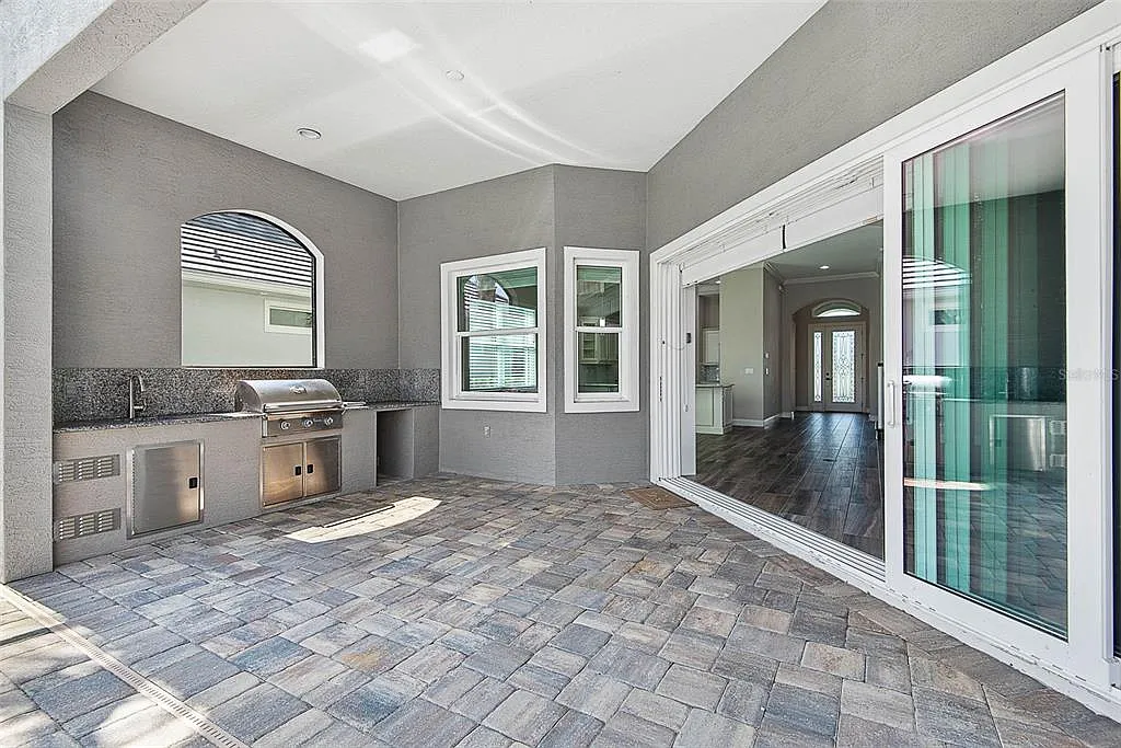 4 bed, 3.5 bath, 3012 sqft, $5,485 — Photo 4