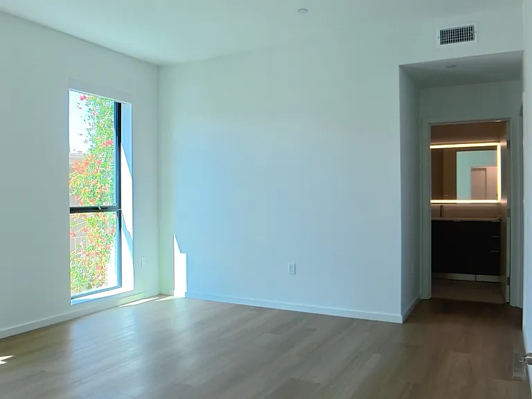 5119 Colfax Ave #203 — Photo 4