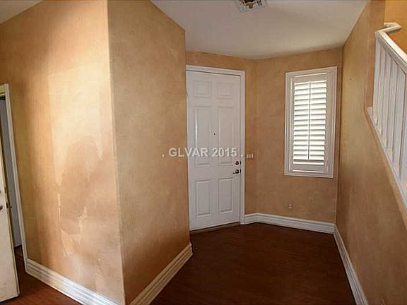 4th image of 9764 Waukegan Ave