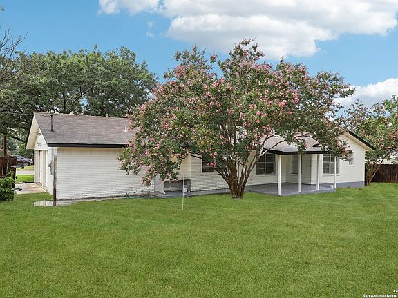 4th image of 1795 GARDENIA DR
