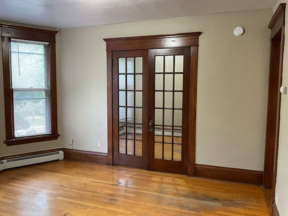 2nd image of 301 Dayton Ave APT 8