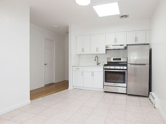 4th image of 31-46 37th St #3M