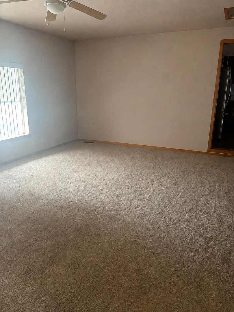 3 Bedroom Montlake Rambler — Photo 2