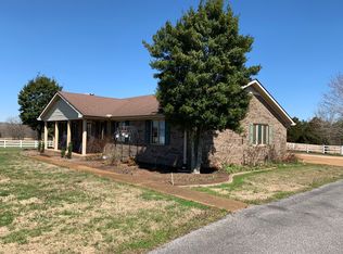424 Shady Grove Rd, Paris, TN 38242