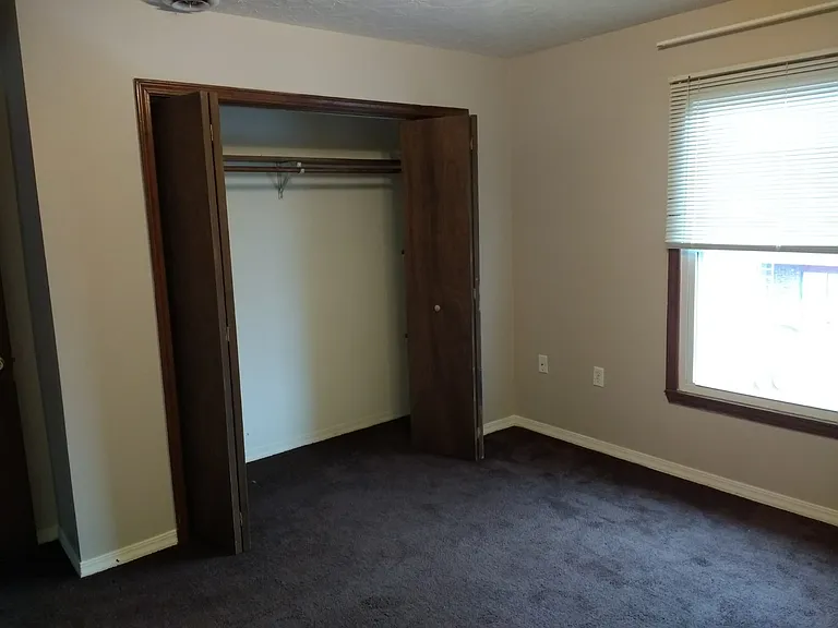320 E State St #4 — Photo 5