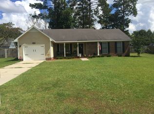 6809 Pin Oak Ln, Fayetteville, NC 28314