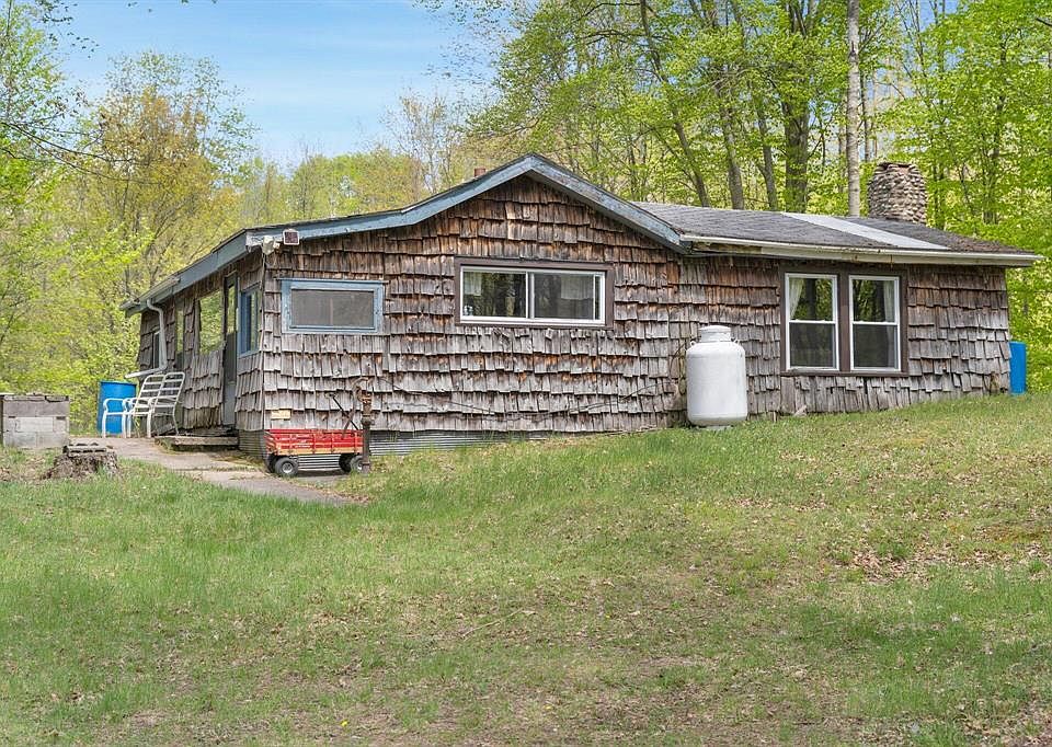 1 Oak Rd, Hersey, MI 49639 Zillow