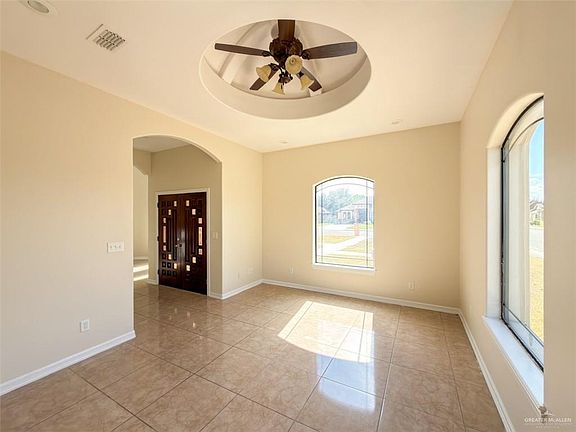 2nd image of 1332 Royal Palms Drive