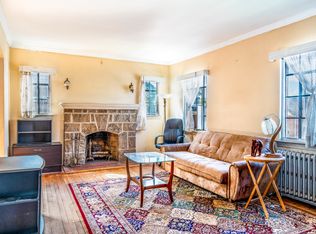 56-23 212th St, Oakland Gardens, NY 11364