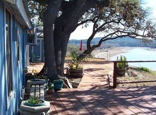 729 Peninsula Dr, Bandera, TX 78003
