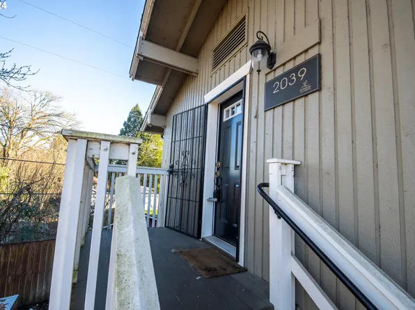2039 W 14th Pl, Eugene, OR 97402