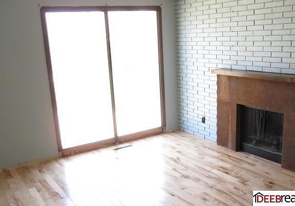 2nd image of 12207 Crawford Cir