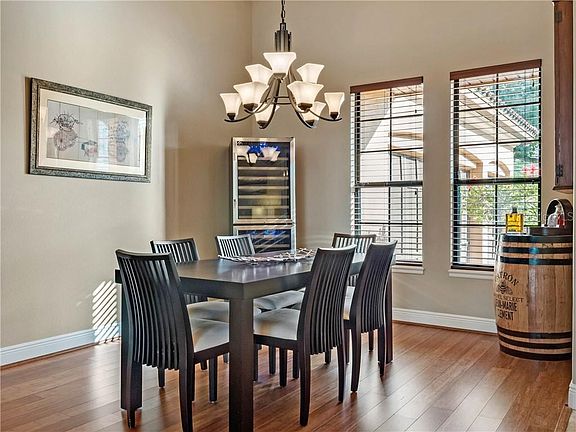 4th image of 7504 Pointe Venezia Dr